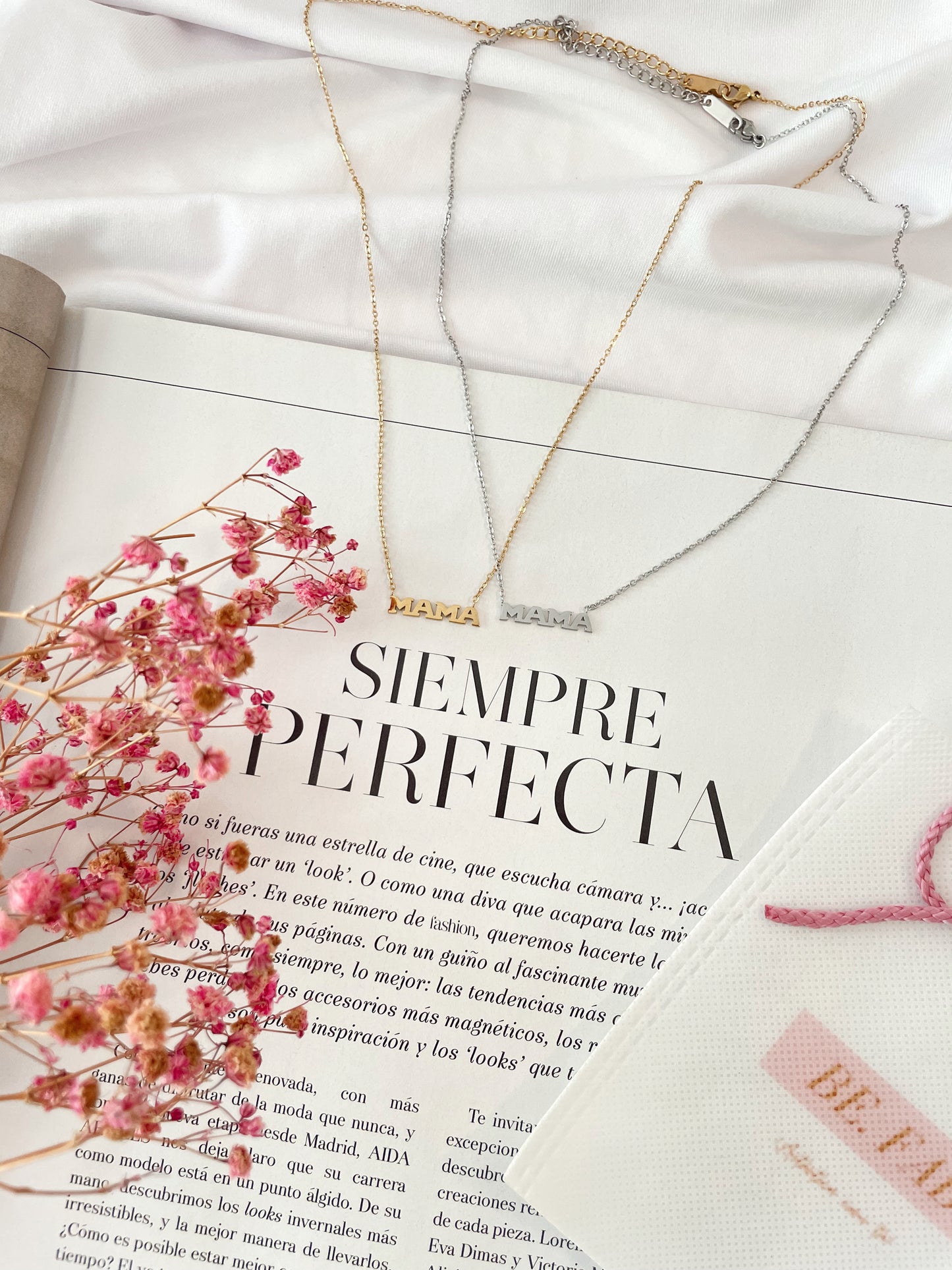 MAMÁ Silver Necklace