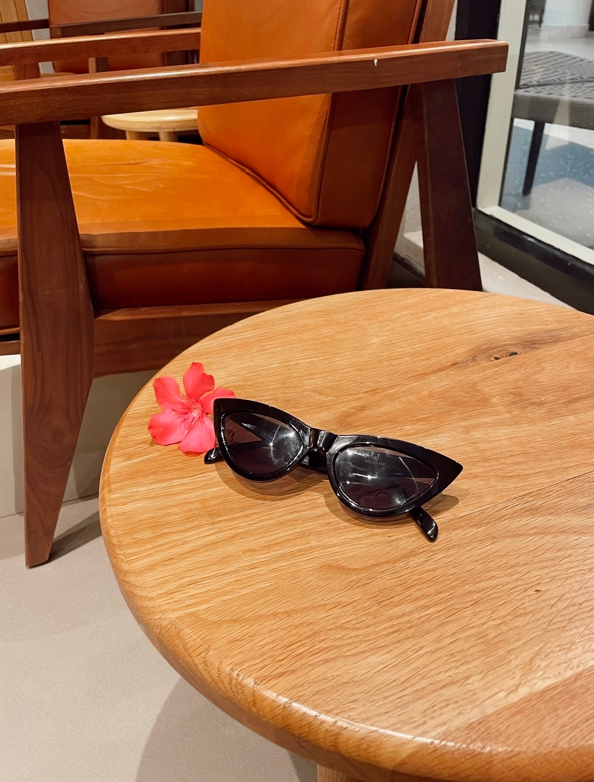 Black cat-eye sunglasses