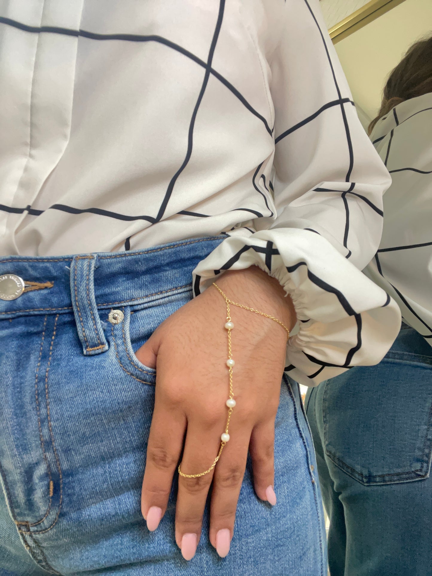Adeline Hand-chain (Gold)