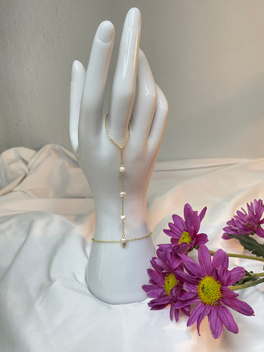 Adeline Hand-chain (Gold)