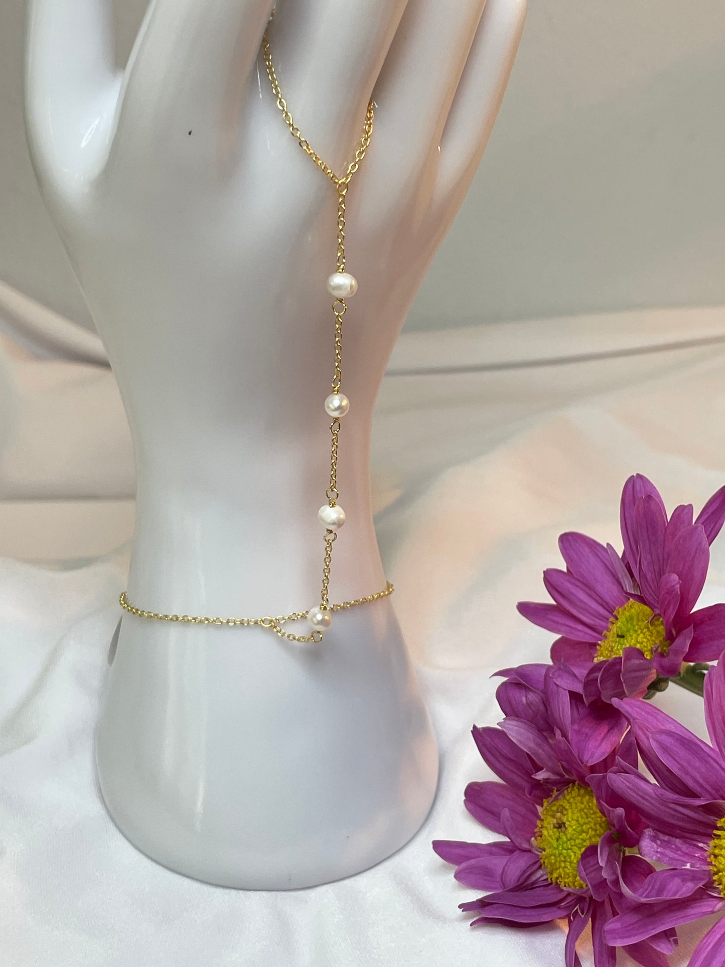 Adeline Hand-chain (Gold)
