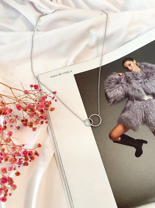 Unidas’ Silver Necklace